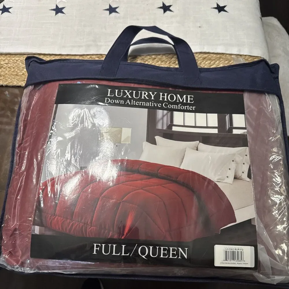 Tagco Usa Down Alternative Comforter, Full/Queen, Red